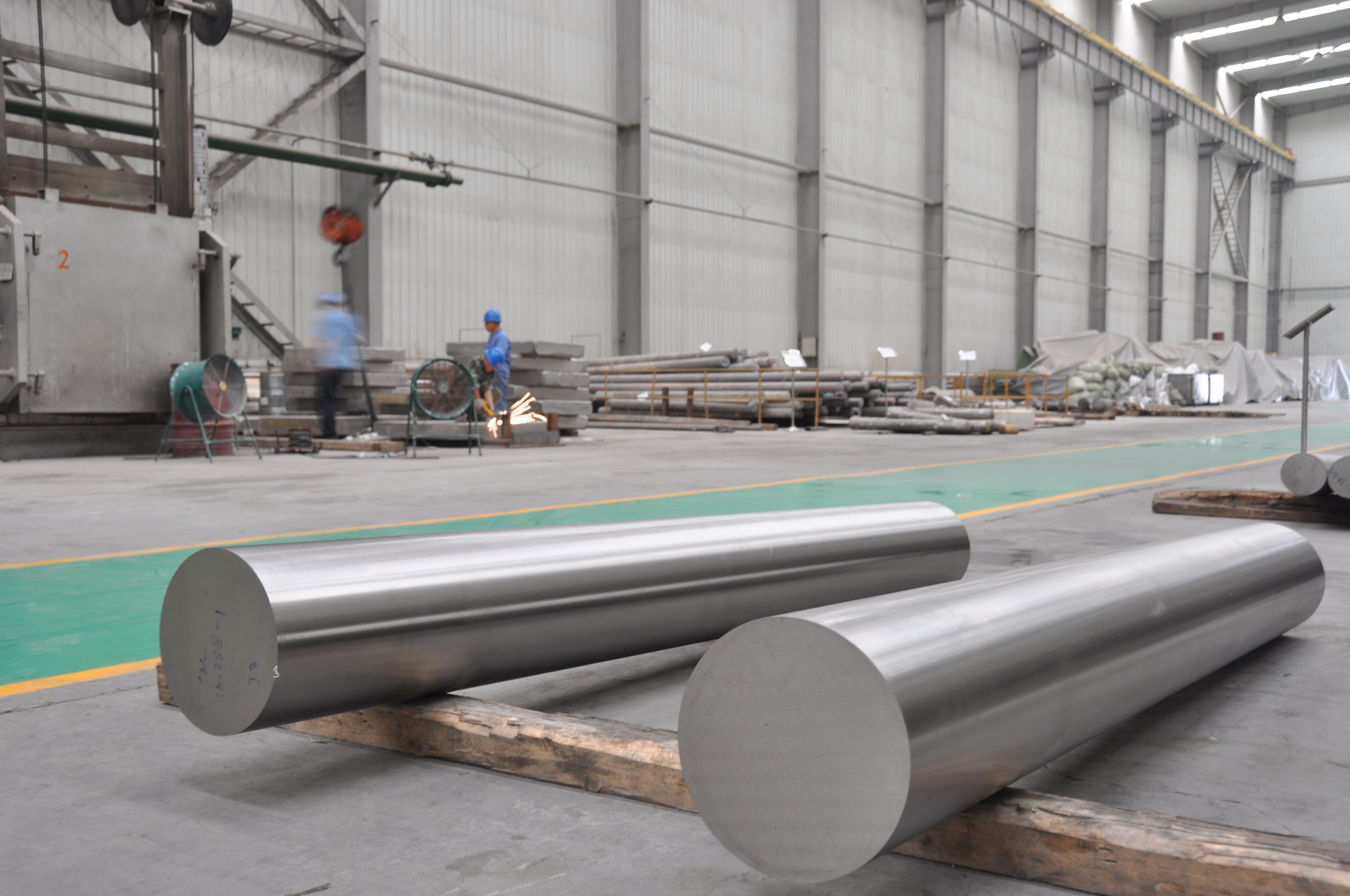 Titanium bar